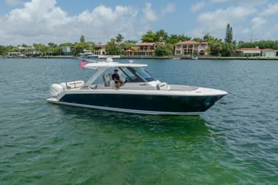 BOATZON | Tiara Yachts 34 LS 2022
