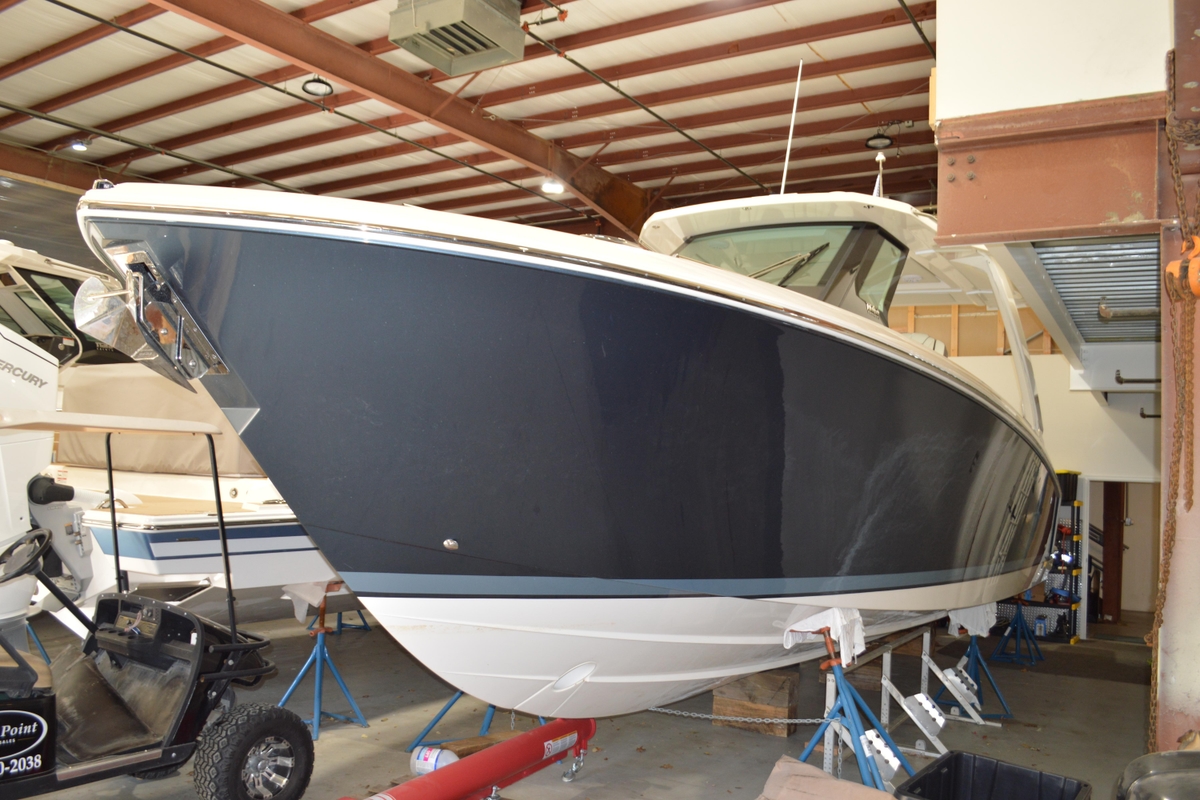 2024 Tiara Yachts 34 LS - Sold Boat