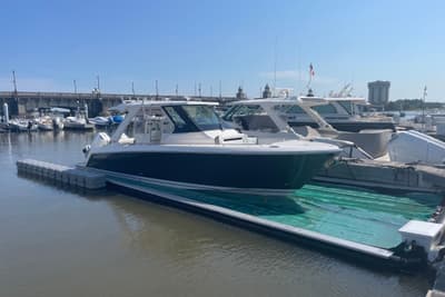 BOATZON | Tiara Yachts 34 LS 2024