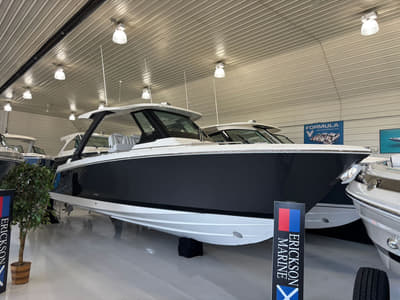 BOATZON | Tiara Yachts 34LS 2026