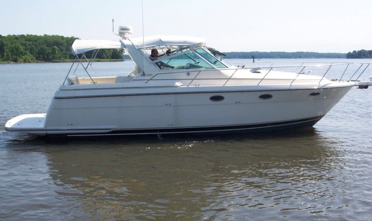 1996 Tiara Yachts 3500 Express - Sold Boat