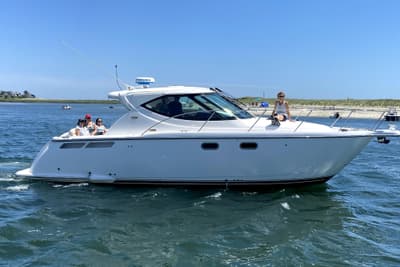 BOATZON | Tiara Yachts 3500 Sovran 2008