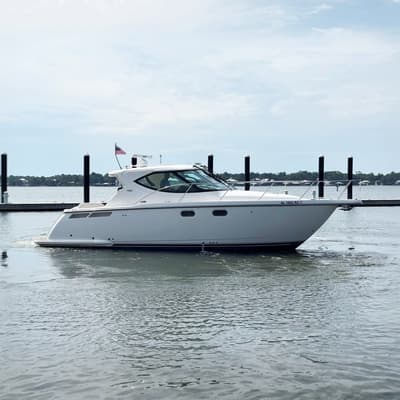 BOATZON | Tiara Yachts 3500 Sovran 2009