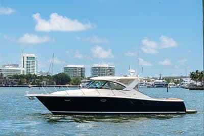BOATZON | Tiara Yachts 3600 Coronet 2013