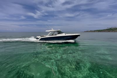 BOATZON | Tiara Yachts 38 LS 2019