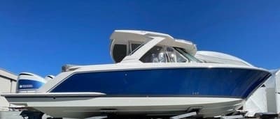 BOATZON | Tiara Yachts 38 LS 2019