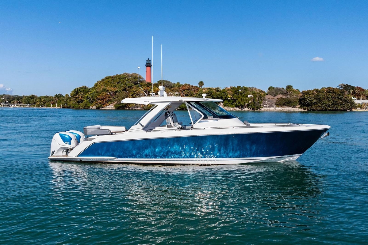 2019 Tiara Yachts 38 LS - Sold Boat