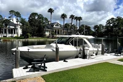BOATZON | Tiara Yachts 38 LS 2023