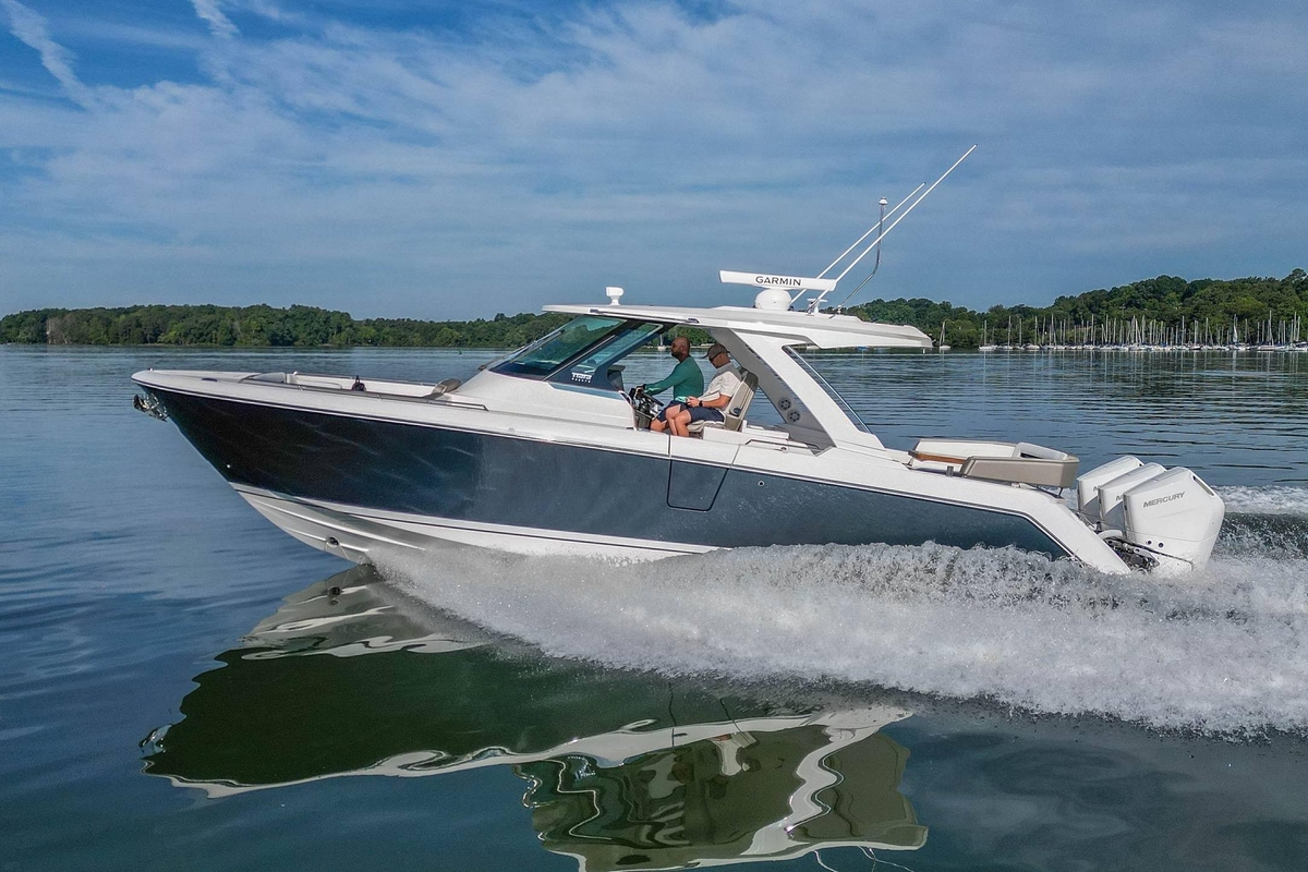 2024 Tiara Yachts 38 LS - Sold Boat