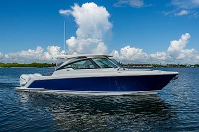 BOATZON | Tiara Yachts 38 LX 2021 BOATZON | Tiara Yachts 38 LX 2021