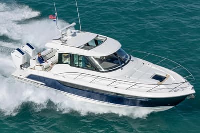 BOATZON | Tiara Yachts 39 LE 2027 BOATZON | Tiara Yachts 39 LE 2027
