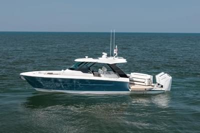 BOATZON | Tiara Yachts 39 LS 2026