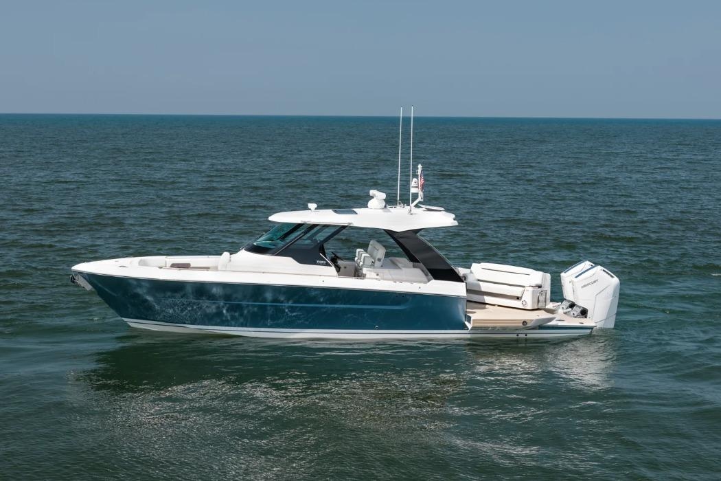 2027 Tiara Yachts 39 LS - Sold Boat
