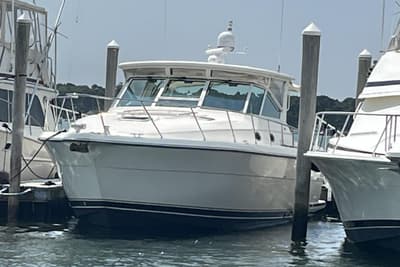 BOATZON | Tiara Yachts 4000 Express 1998