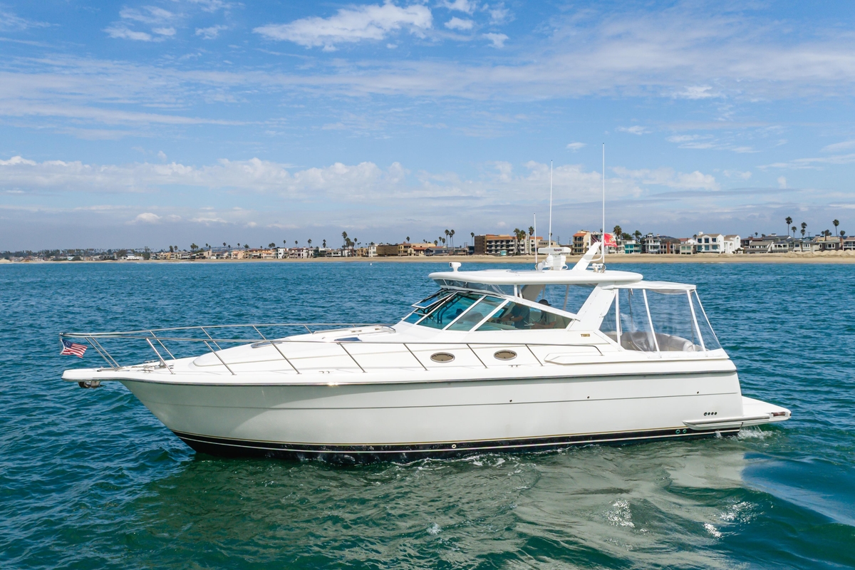 2004 Tiara Yachts 4000 Express - Sold Boat