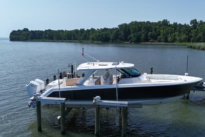 BOATZON | Tiara Yachts 43 LS 2025