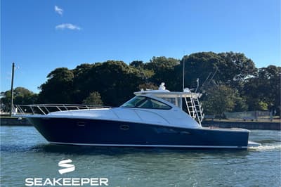 BOATZON | Tiara Yachts 43 Open 2022