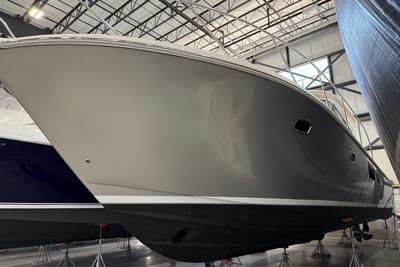 BOATZON | Tiara Yachts 43 Open 2023