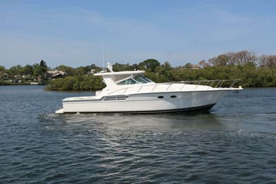 BOATZON | Tiara Yachts 4300 Open 2001 BOATZON | Tiara Yachts 4300 Open 2001