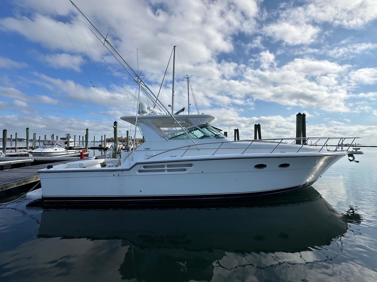 2001 Tiara Yachts 4300 Open - Sold Boat
