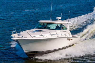 BOATZON | Tiara Yachts 4300 Open 2014