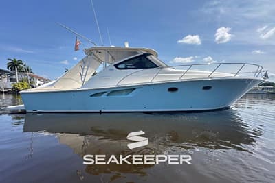 BOATZON | Tiara Yachts 4300 Open 2018