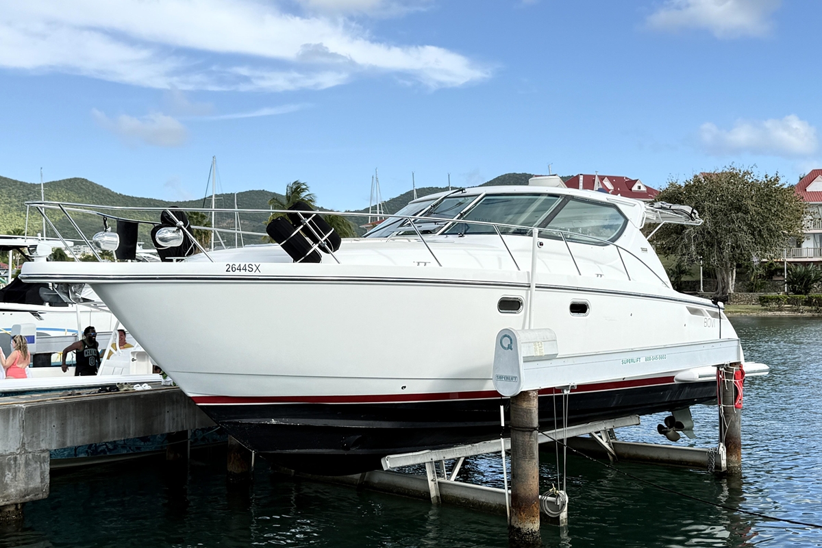 2006 Tiara Yachts 4300 Sovran - Sold Boat