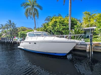 BOATZON | Tiara Yachts 4300 Sovran 2008