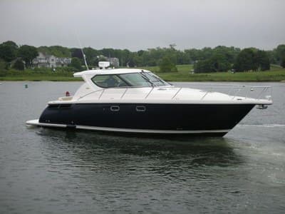 BOATZON | Tiara Yachts 4300 Sovran 2009