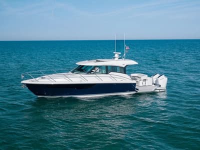 BOATZON | Tiara Yachts 43LE 2027