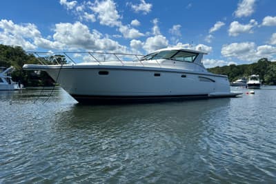 BOATZON | Tiara Yachts 4400 Sovran 2005 BOATZON | Tiara Yachts 4400 Sovran 2005