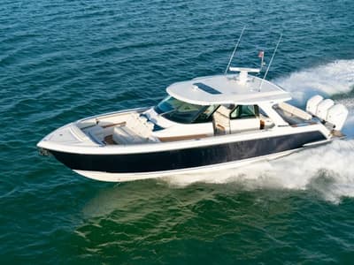 BOATZON | Tiara Yachts 48LS 2027