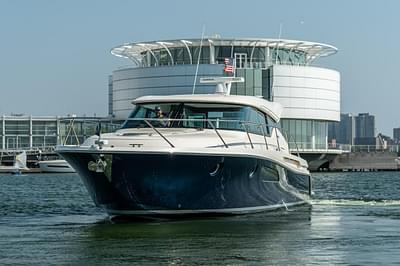 BOATZON | Tiara Yachts C44 Coupe 2017 BOATZON | Tiara Yachts C44 Coupe 2017