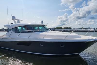 BOATZON | Tiara Yachts C44 Coupe 2018