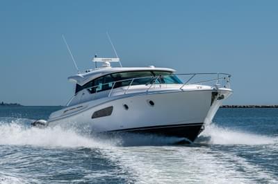BOATZON | Tiara Yachts C44 Coupe 2020 BOATZON | Tiara Yachts C44 Coupe 2020