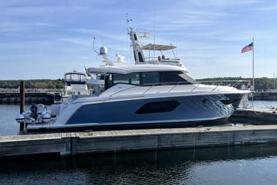 BOATZON | Tiara Yachts C49 Coupe 2023