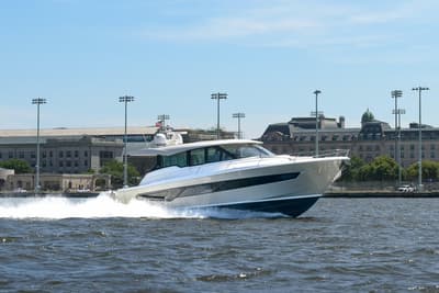 BOATZON | Tiara Yachts EX 60 2024