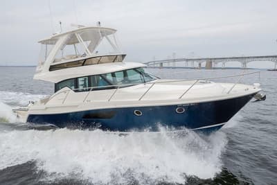 BOATZON | Tiara Yachts F44 Flybridge 2021 BOATZON | Tiara Yachts F44 Flybridge 2021