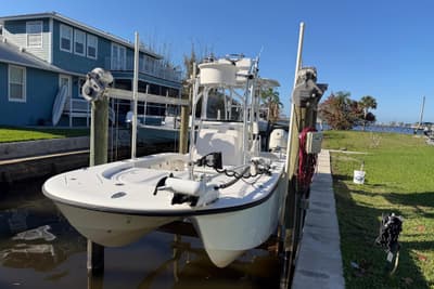 BOATZON | Tideline 235 Hybrid 2020