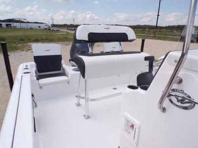BOATZON | Tidewater 1910 Bay Max 2026 BOATZON | Tidewater 1910 Bay Max 2026