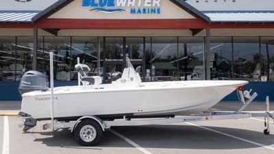 BOATZON | Tidewater 1910 Bay Max 2026