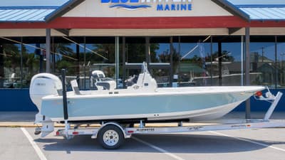 BOATZON | Tidewater 1910 Bay Max 2027