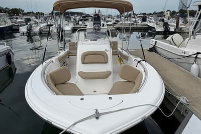 BOATZON | Tidewater 198 CC Adventure 2015