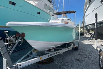 BOATZON | Tidewater 198 CC Adventure 2017