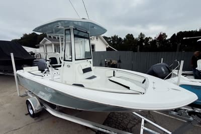 BOATZON | Tidewater 198 CC Adventure 2026