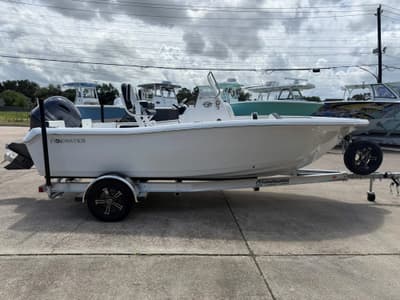 BOATZON | Tidewater 198 CC Adventure 2026 BOATZON | Tidewater 198 CC Adventure 2026