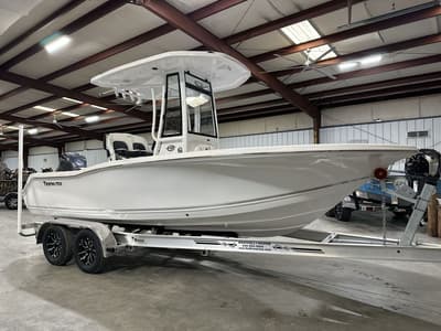 BOATZON | Tidewater 210 CC Adventure 2026