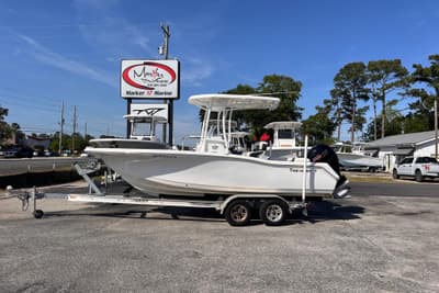 BOATZON | Tidewater 210 LXF 2022