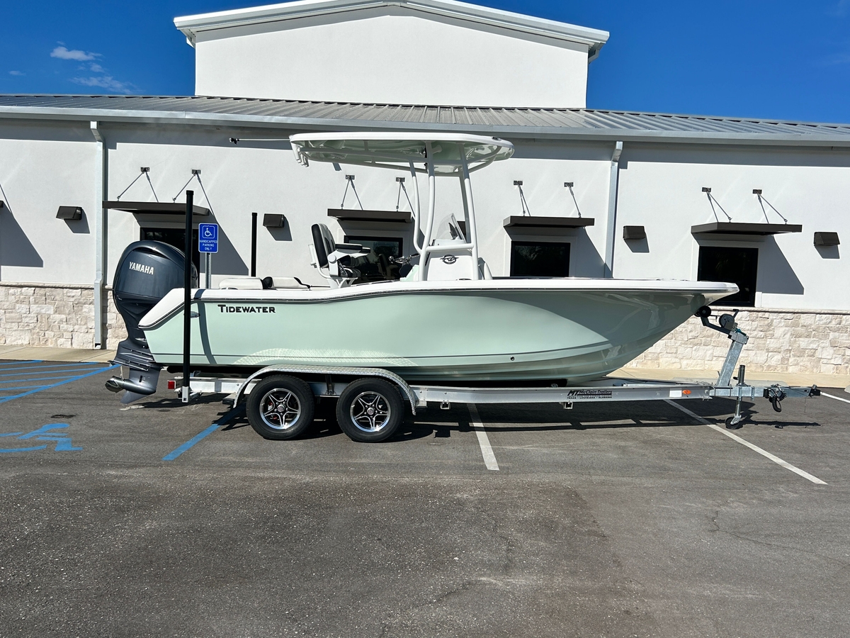 2025 Tidewater 210 LXF - Sold Boat