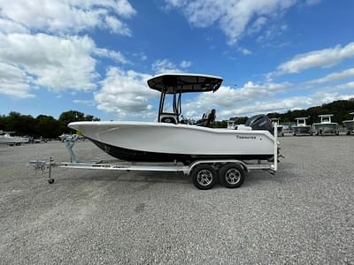 BOATZON | Tidewater 210 LXF 2025